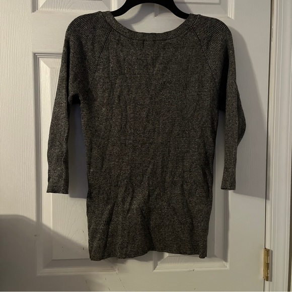 Woman’s 3/4 Sleeve Sweater - Size XL - Picture 6 of 8